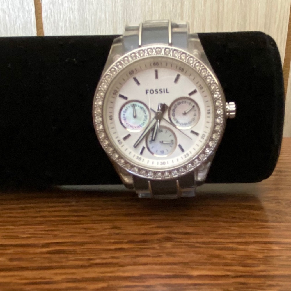 Fossil Watch - Picture 2 of 6